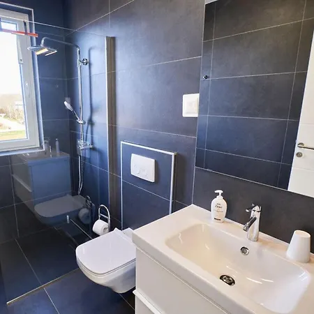 Miri Ii Comfortable Holiday * Privlaka (Zadar)